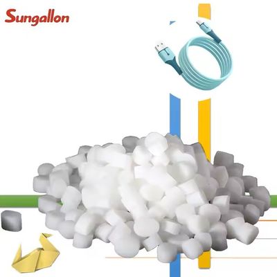 High-Performance Customizable TPE Granules Soft Comfortable Halogen-Free Eco-Friendly Yellowing Resistant for Headphone Cables