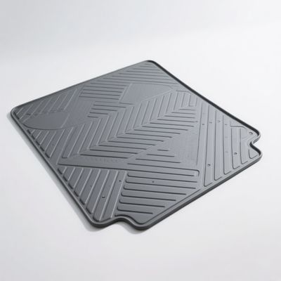 Granulat TPE o niestandardowym kolorze i twardości do mat samochodowych o wysokiej odporności na rozciąganie, łatwe w przetwarzaniu i nadające się do recyklingu